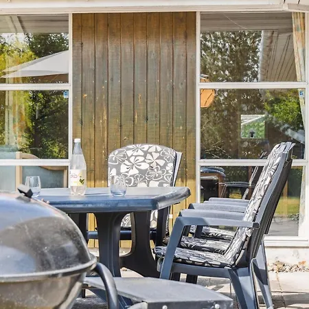 Eini - 500m From The Sea By Interhome