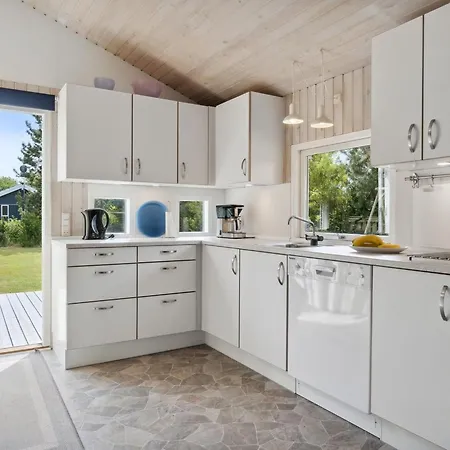 Vakantiehuis Eini - 500m From The Sea By Interhome Bøtø By